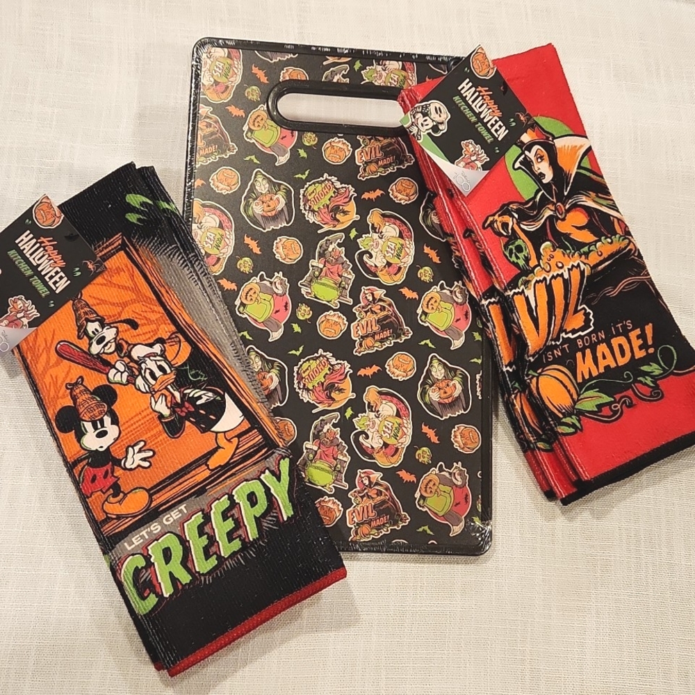 Disney Halloween kitchen set